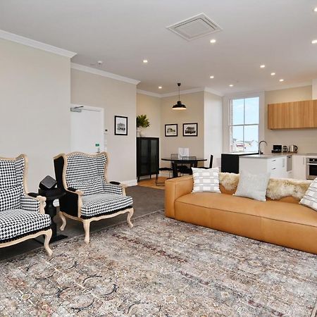 Kaiapoi Luxury Accommodation 2 - Bookahome Eksteriør billede